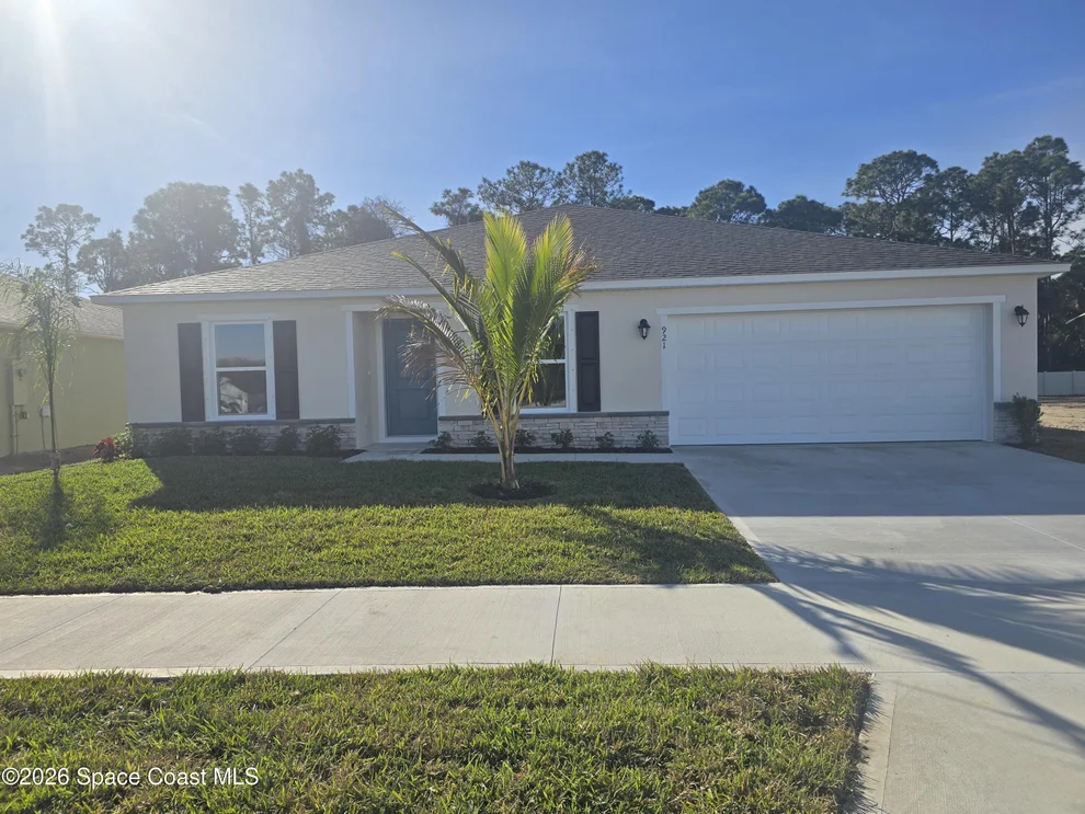 Unit for sale at 921 SW Richmond Circle SW, Palm Bay, FL 32908