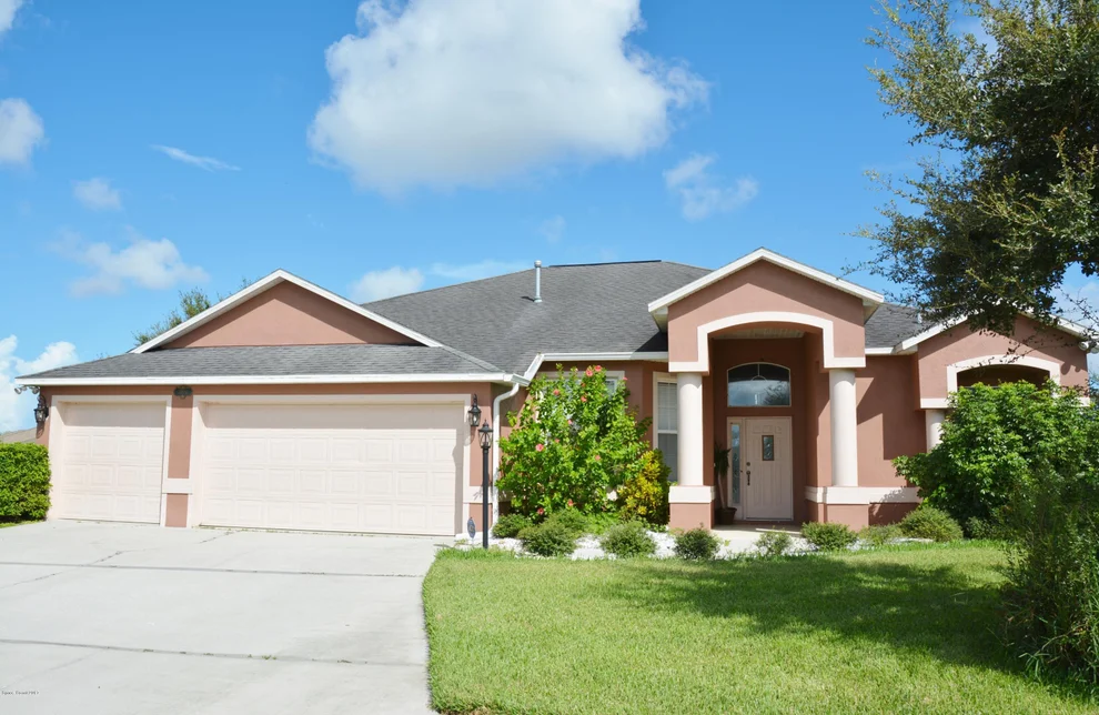 Unit for sale at 2555 Summerwind Court, West Melbourne, FL 32904