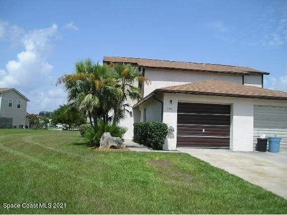 Unit for sale at 1425 Croftwood Drive, Melbourne, FL 32935