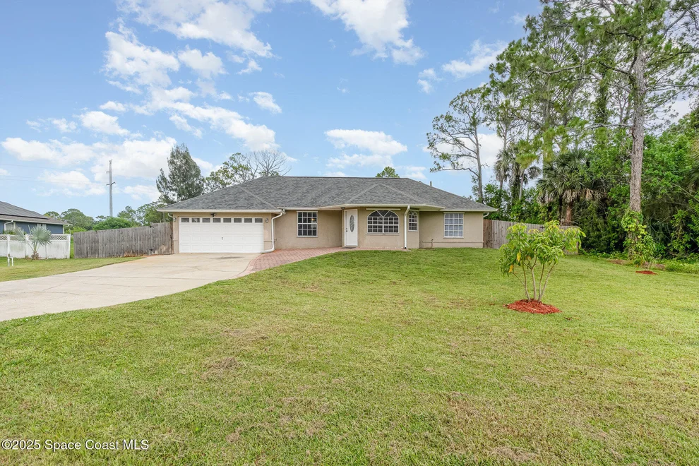 Unit for sale at 881 Gena Road SW, Palm Bay, FL 32908