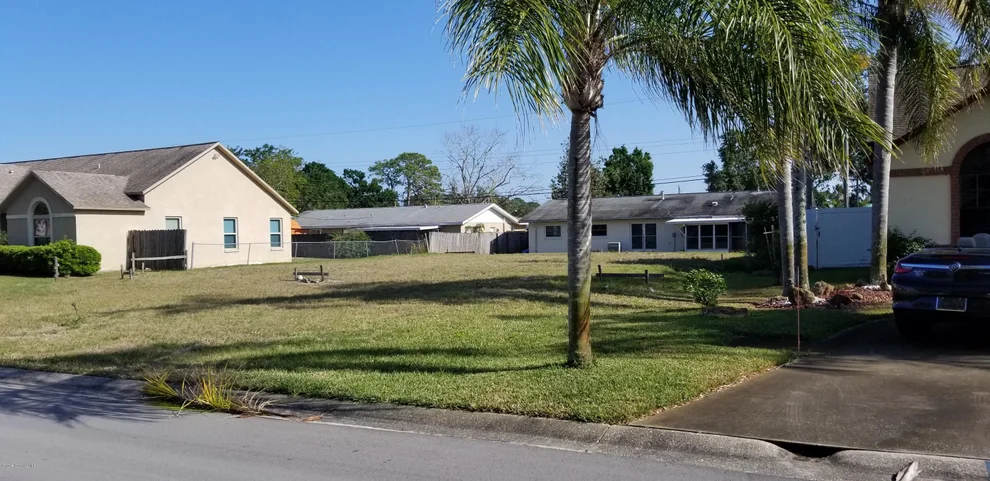 Unit for sale at 925 Yorktowne Drive, Rockledge, FL 32955