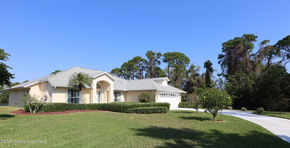 Unit for sale at 716 Bay View Court, Melbourne, FL 32940