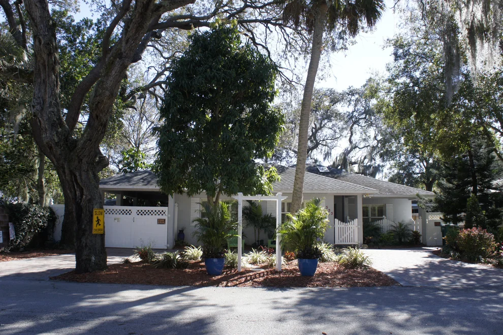 Unit for sale at 555 Old Oak Street, Melbourne, FL 32935