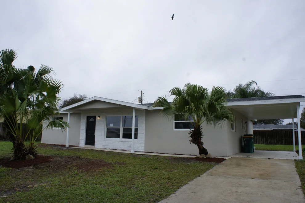 Unit for sale at 566 W Cadillac Circle, Melbourne, FL 32935