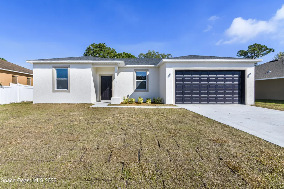 Unit for sale at 3071 Fontainebleau Avenue SE, Palm Bay, FL 32909