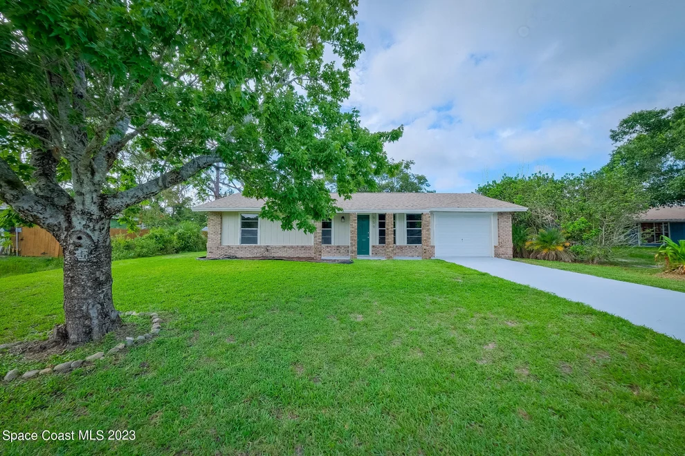 Unit for sale at 959 Sable Circle SE, Palm Bay, FL 32909