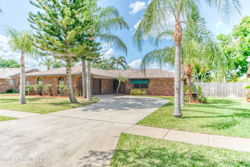 Unit for sale at 3202 Longwood Boulevard, Melbourne, FL 32934