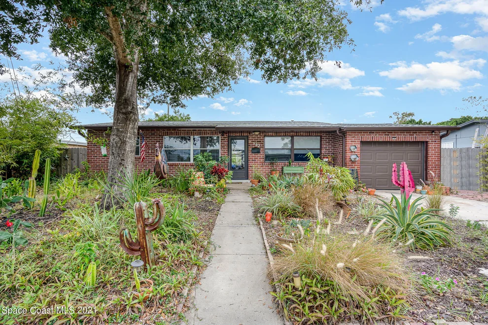 Unit for sale at 582 Westchester Avenue, Melbourne, FL 32935