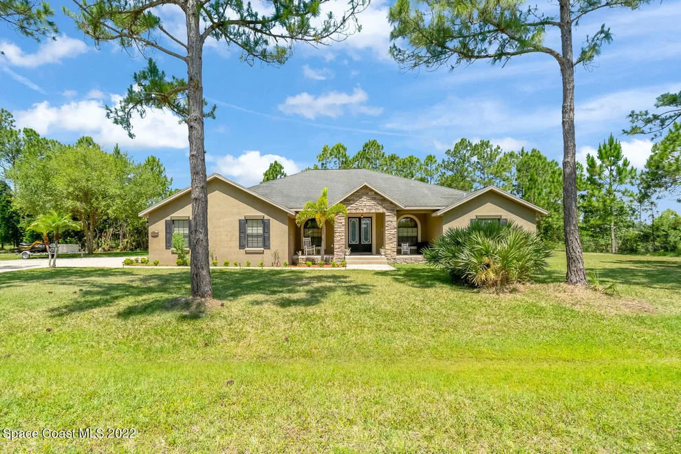 Unit for sale at 3210 Pheasant Trail, Mims, FL 32754