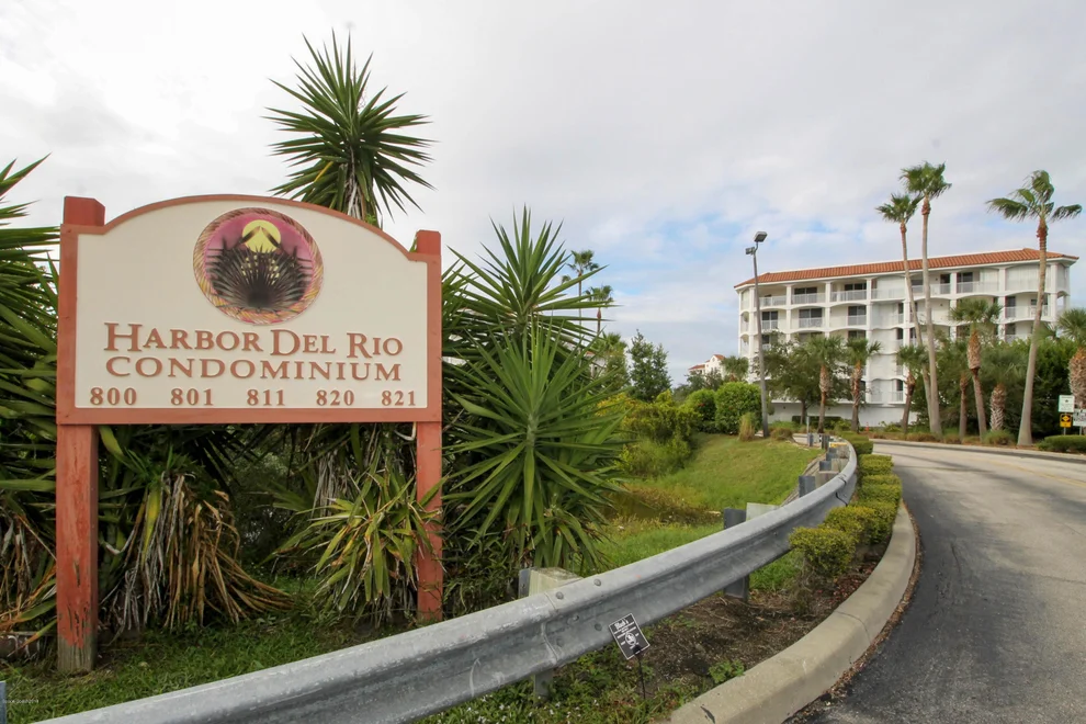 Unit for sale at 811 Del Rio Way, Merritt Island, FL 32953