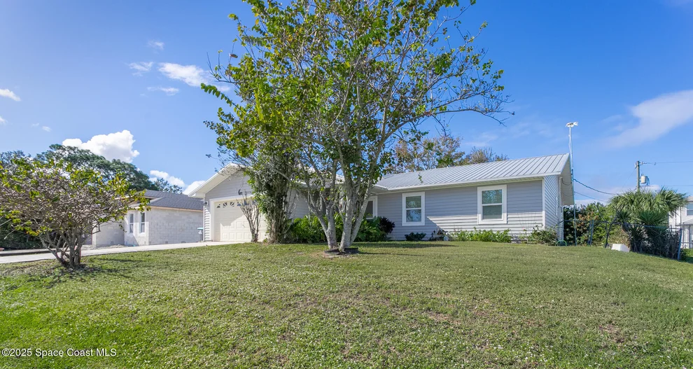 Unit for sale at 970 Tahiti Avenue SE, Palm Bay, FL 32909