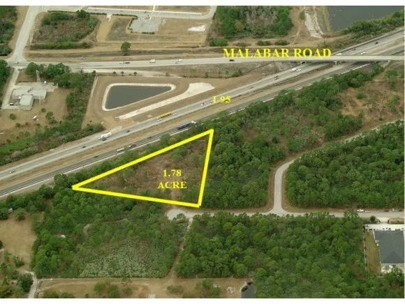 Unit for sale at 590 SE Thor, Palm Bay, FL 32909