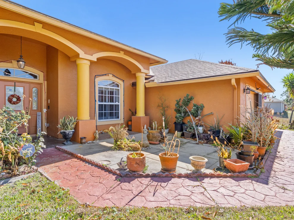 Unit for sale at 882 Palo Alto Street SE, Palm Bay, FL 32909