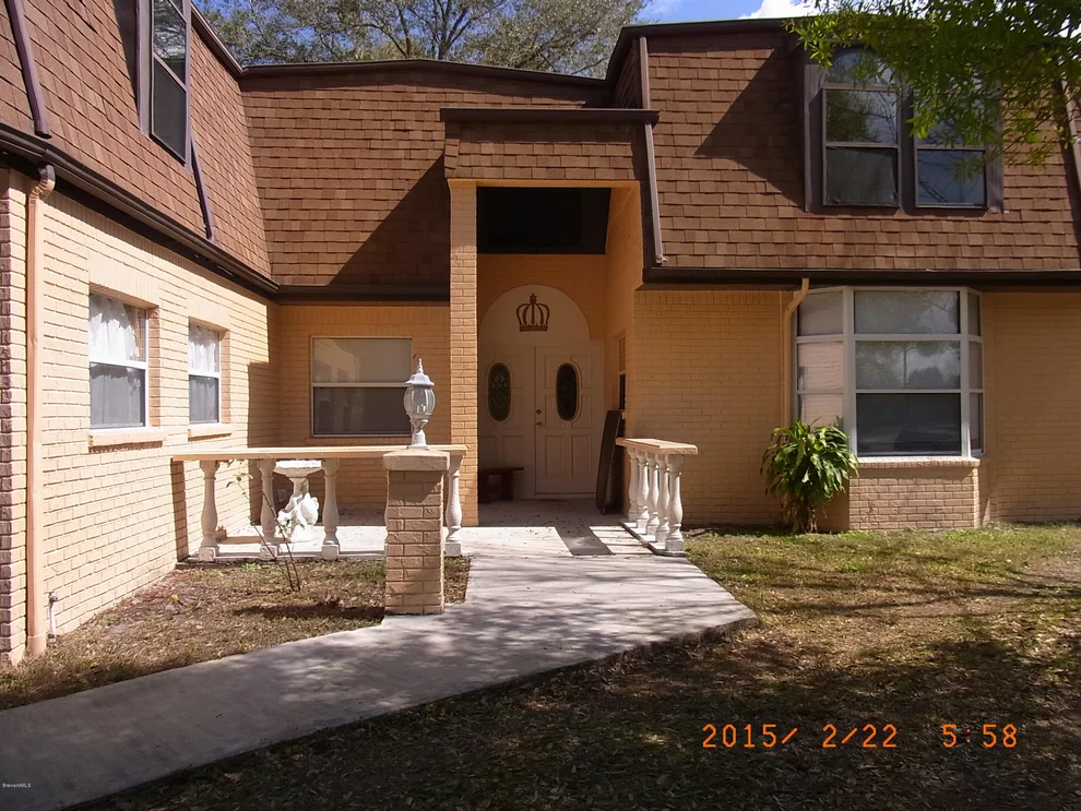 Unit for sale at 949 NW Glencove Avenue, Palm Bay, FL 32907