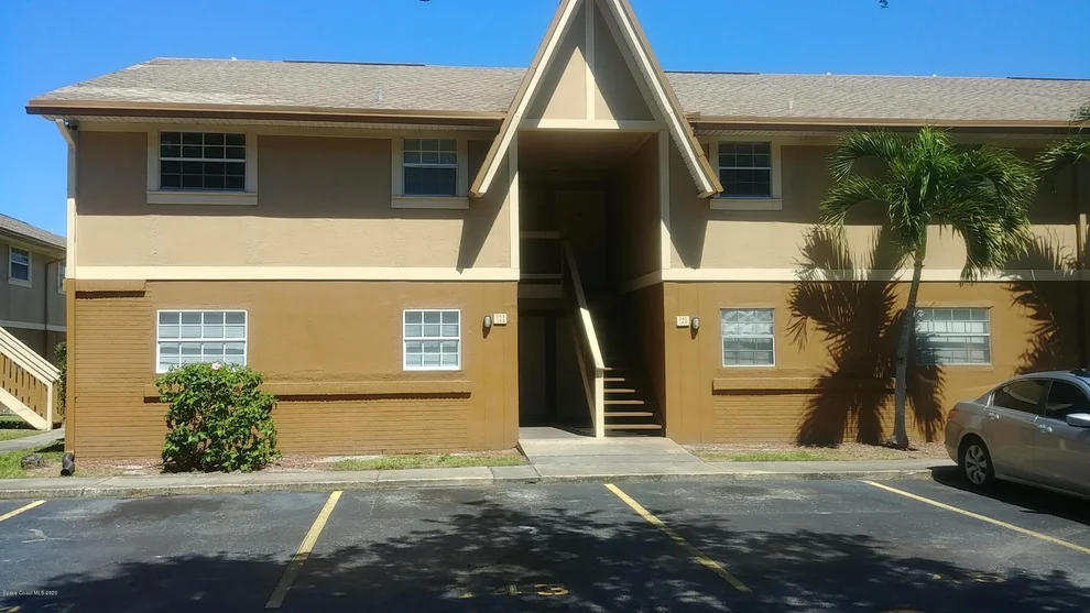 Unit for sale at 143 Cambridge Lane, Melbourne, FL 32935