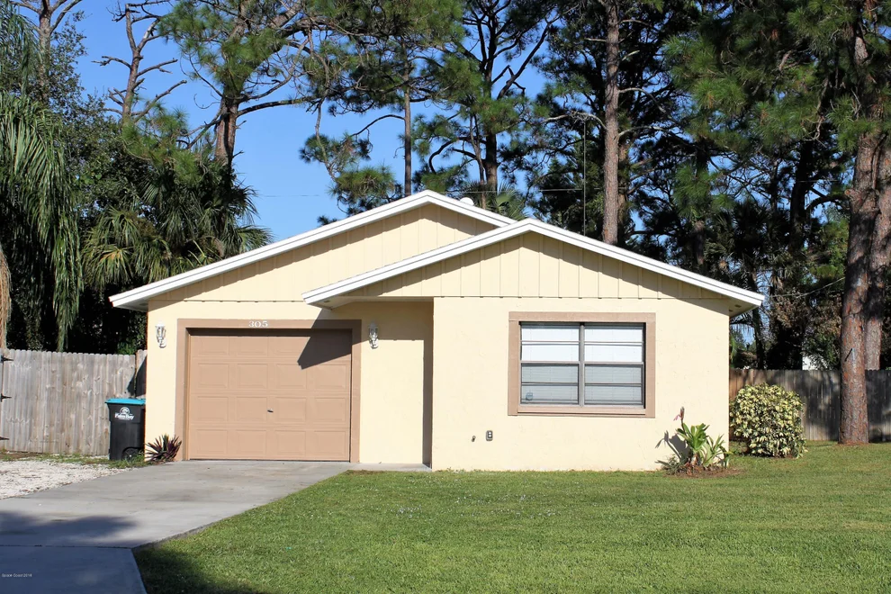 Unit for sale at 305 NE Cambridge Avenue NE, Palm Bay, FL 32907