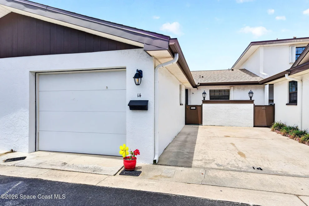 255 Paradise Boulevard