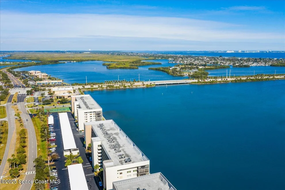 Unit for sale at 250 S Sykes Creek Parkway, Merritt Island, FL 32952