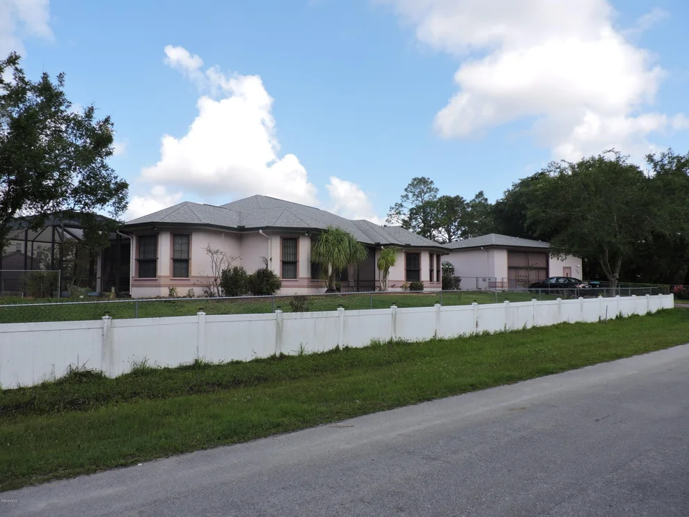 Unit for sale at 770 Schuster Road SW, Palm Bay, FL 32908