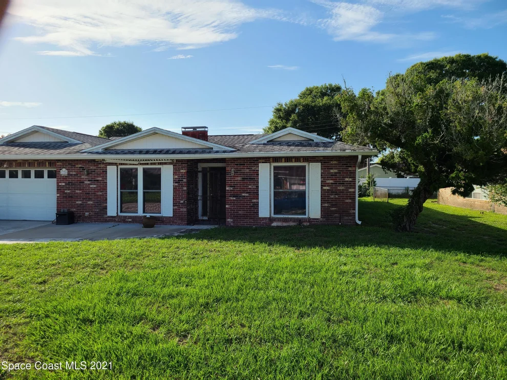 Unit for sale at 1725 Country Club Drive, Titusville, FL 32780