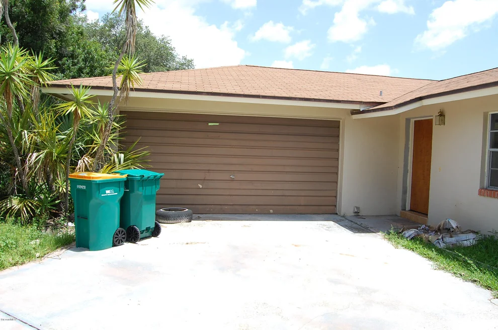Unit for sale at 2201 Dunbar Avenue, Melbourne, FL 32901