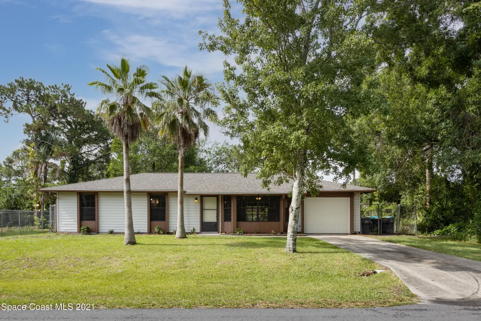 Unit for sale at 998 Brickell Street SE, Palm Bay, FL 32909
