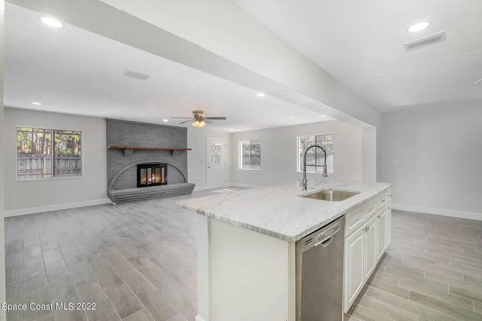 Unit for sale at 1310 Huntington Lane, Rockledge, FL 32955