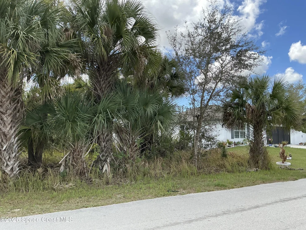 Unit for sale at 510 Gantry Street SW, Palm Bay, FL 32908