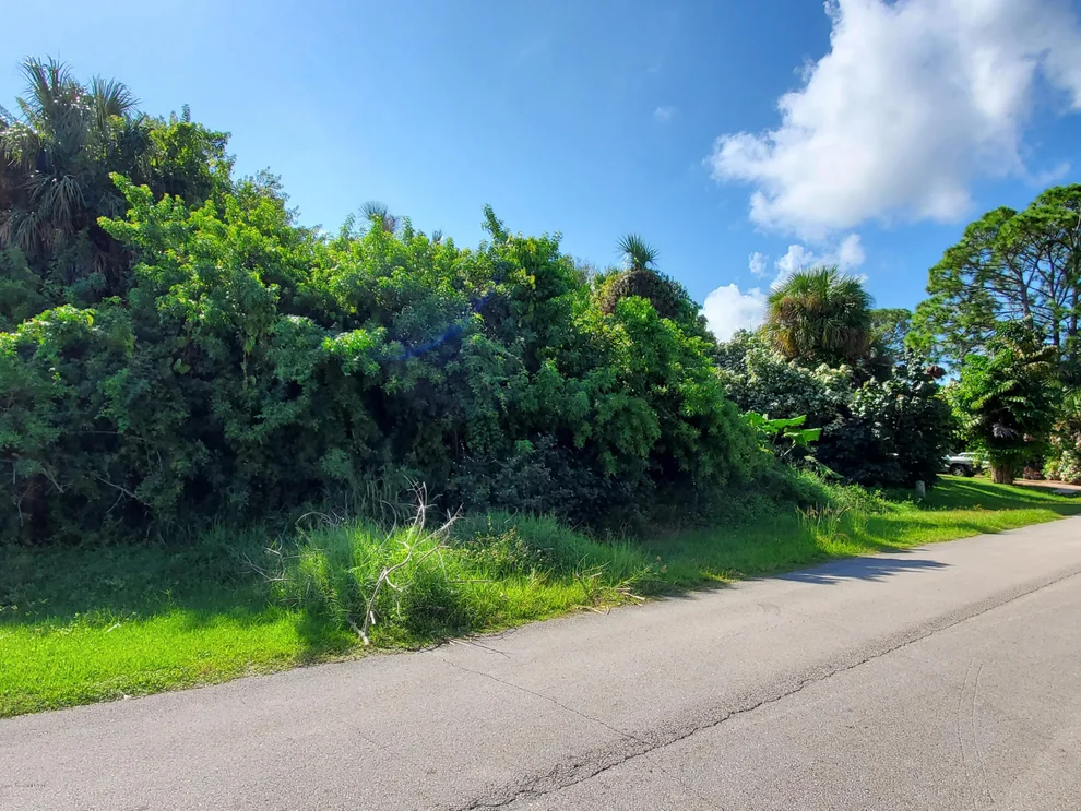 Unit for sale at 372 Benedictine, Sebastian, FL 32958