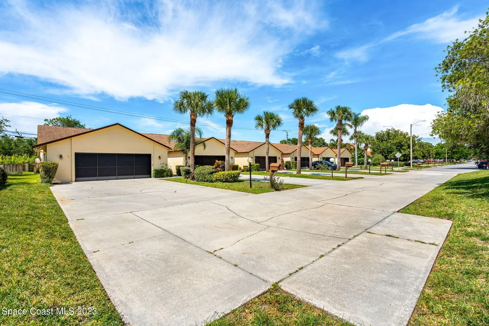 Unit for sale at 2670 Park Place Boulevard, Melbourne, FL 32935