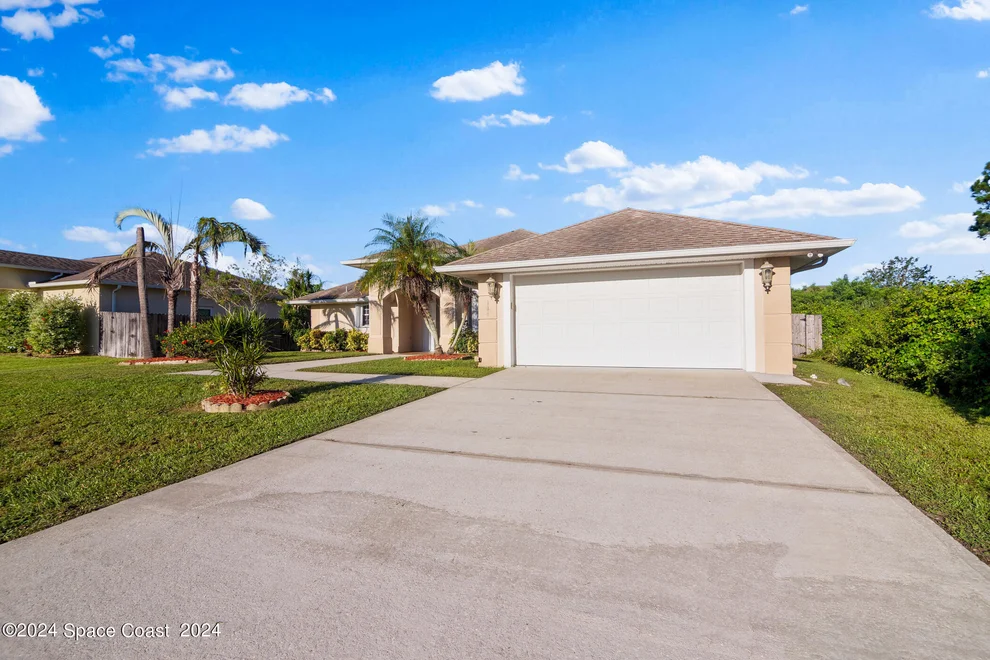 Unit for sale at 284 Dorado Avenue NE, Palm Bay, FL 32907