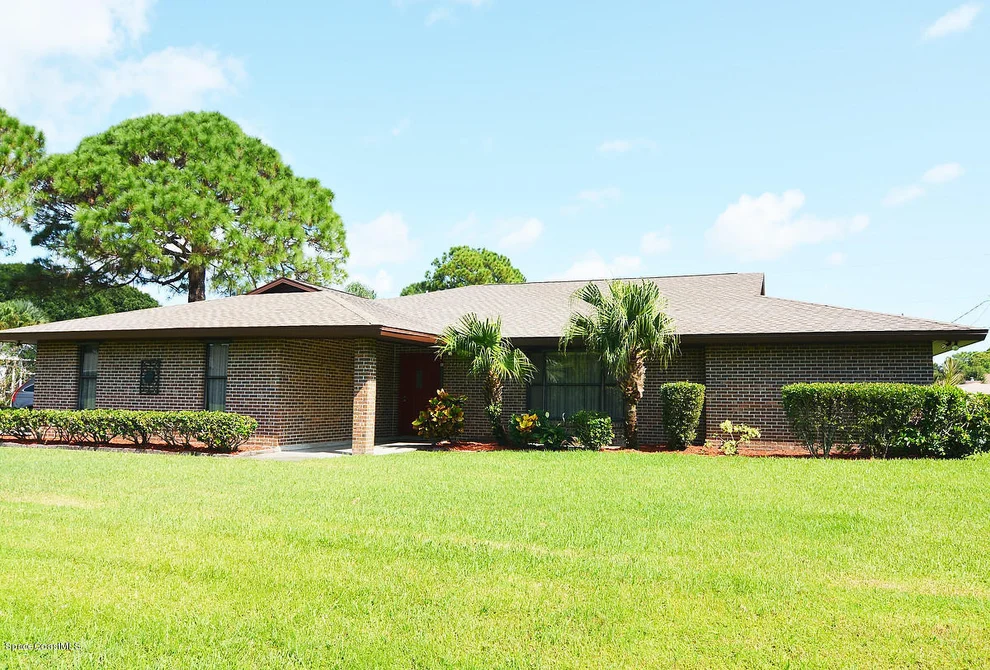 Unit for sale at 321 Huntsville Street NE, Palm Bay, FL 32907