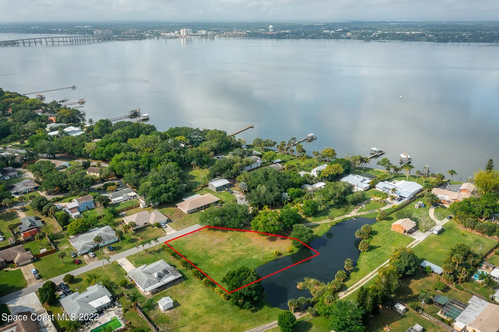 Unit for sale at 550 Lucas Place, Merritt Island, FL 32953