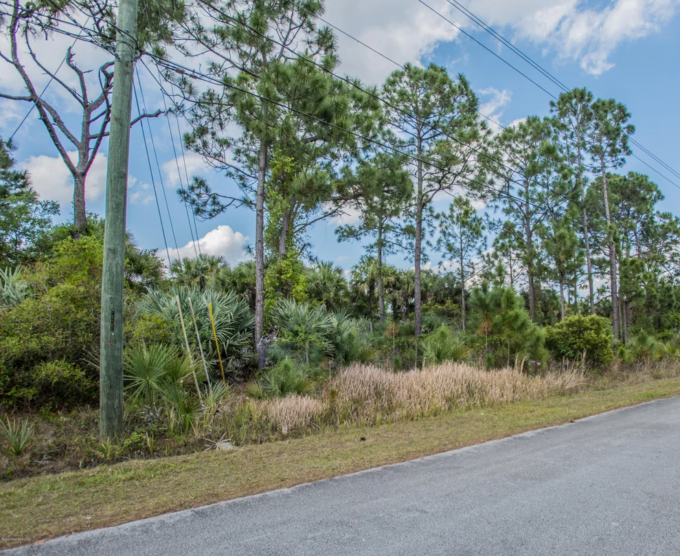 Unit for sale at 401 Harrington Street SW, Palm Bay, FL 32908