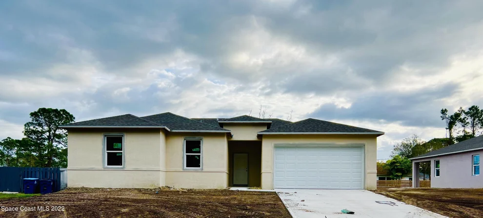 Unit for sale at 541 Hillsdale Avenue NW, Palm Bay, FL 32907