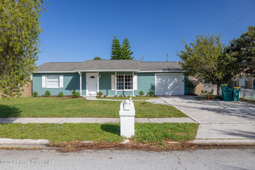 Unit for sale at 2930 Plaza, Melbourne, FL 32935