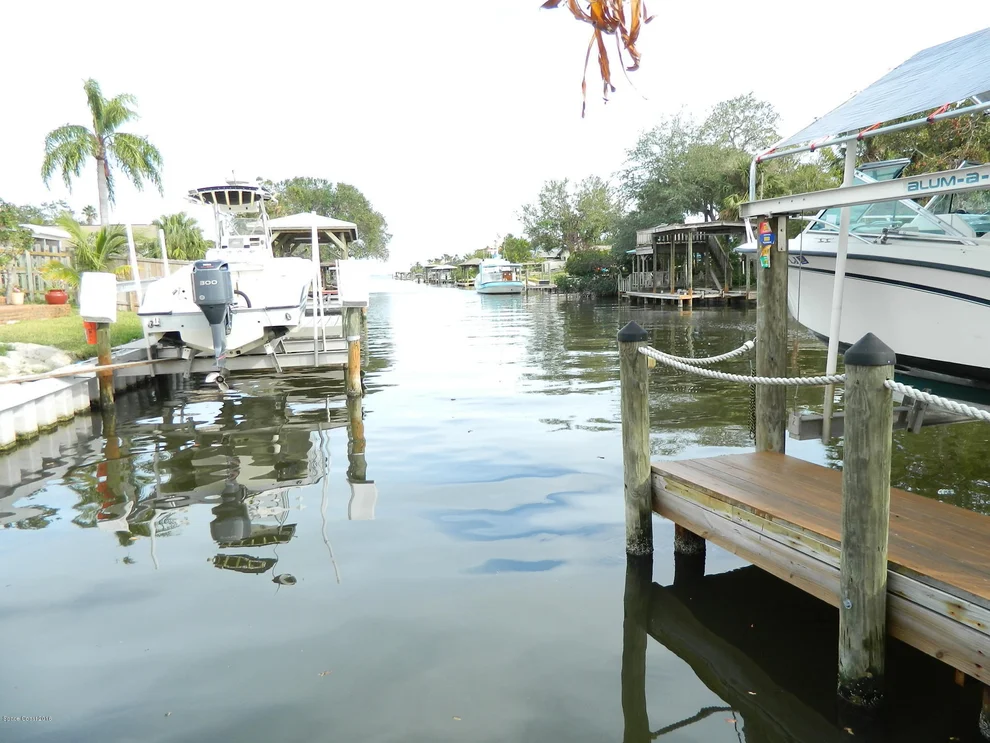 Unit for sale at 1615 Larchmont Court, Merritt Island, FL 32952