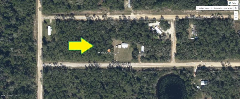 Unit for sale at 126 Edward Street, Interlachen, FL 32148