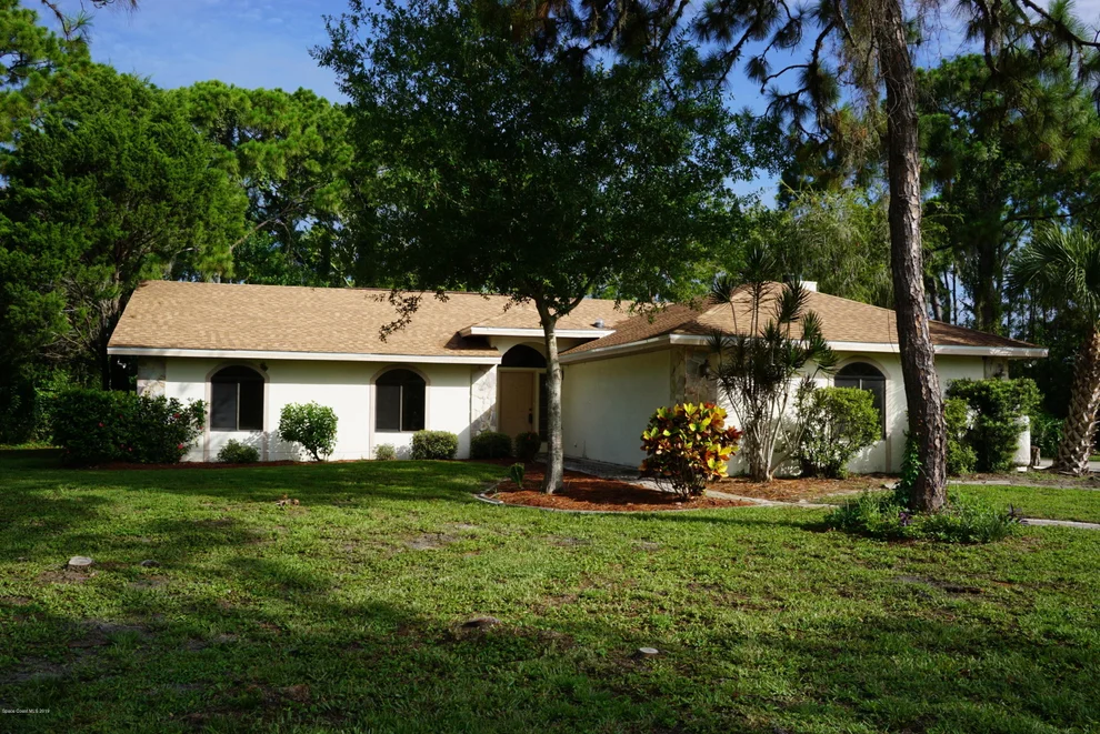 Unit for sale at 5285 Lovett Drive, Merritt Island, FL 32953