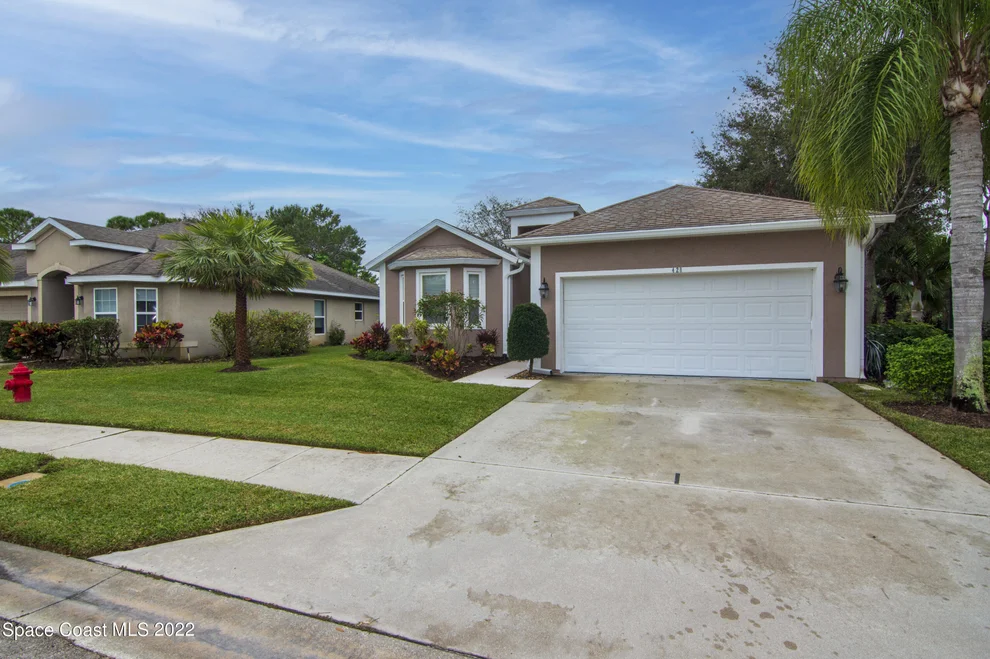 Unit for sale at 428 Briarcliff Circle, Sebastian, FL 32958