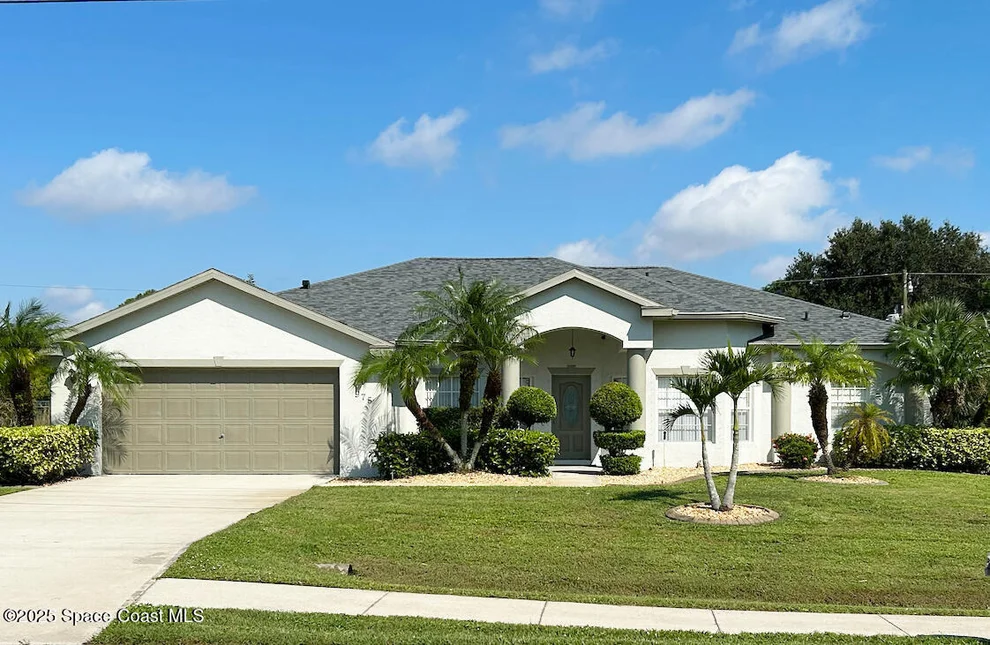 Unit for sale at 975 Walden Boulevard SE, Palm Bay, FL 32909