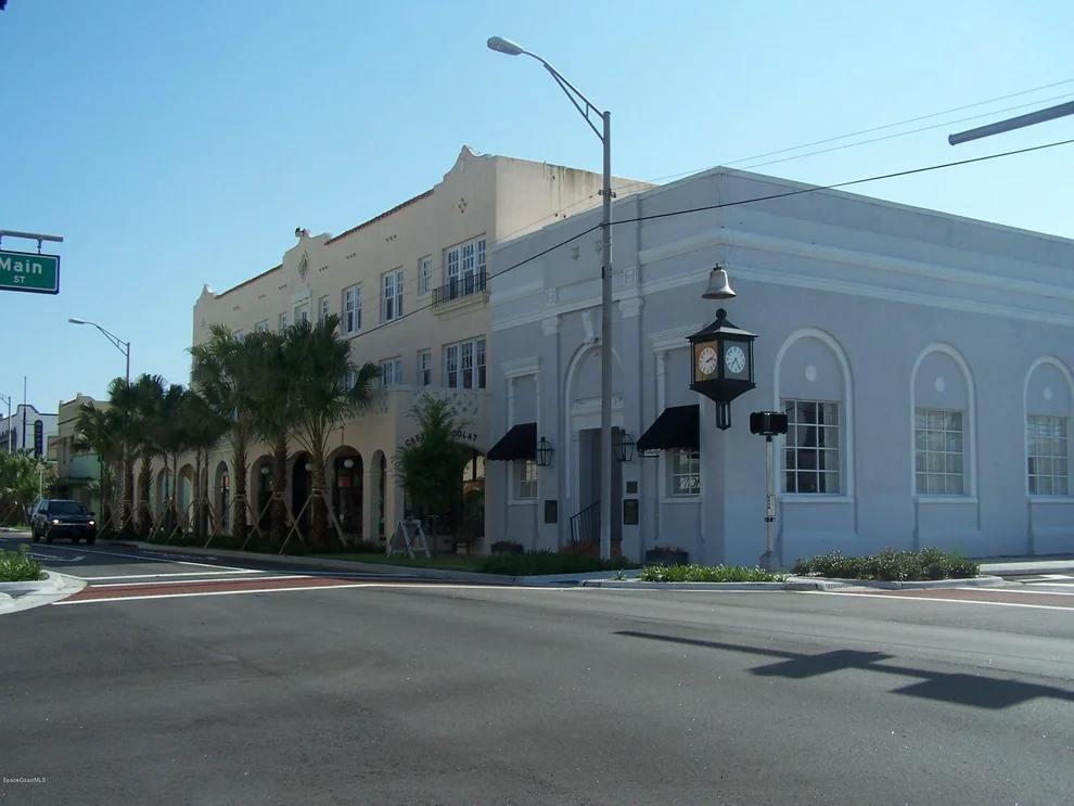 Unit for sale at 300 Washington Avenue S, Titusville, FL 32796
