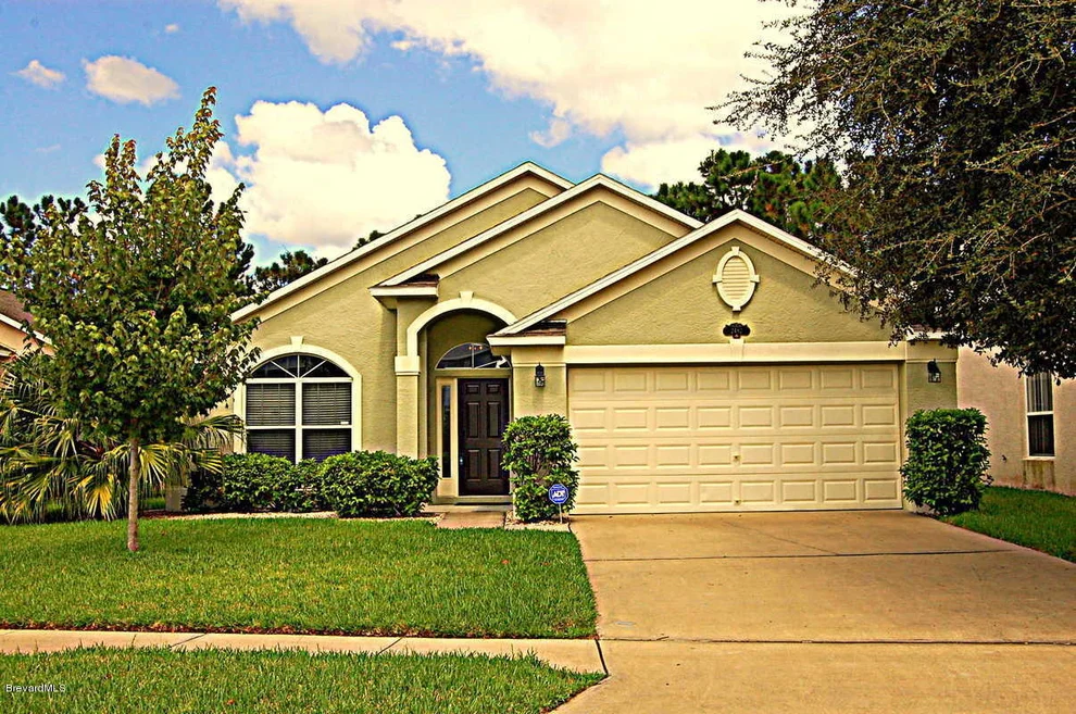 Unit for sale at 2482 Glasbern Circle, West Melbourne, FL 32904