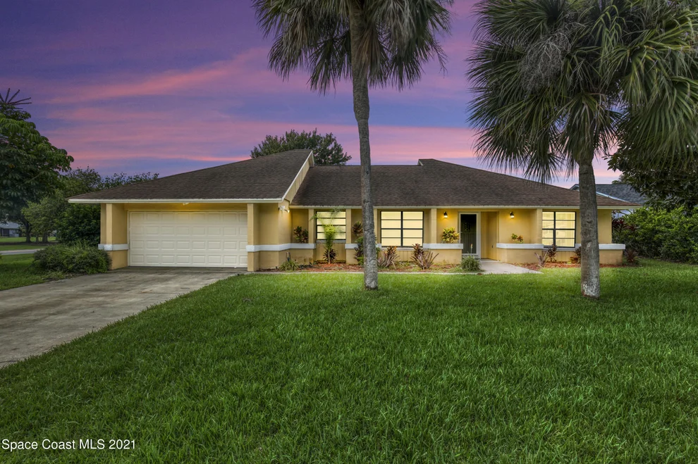 Unit for sale at 1001 Royal Oak Court, Melbourne, FL 32940