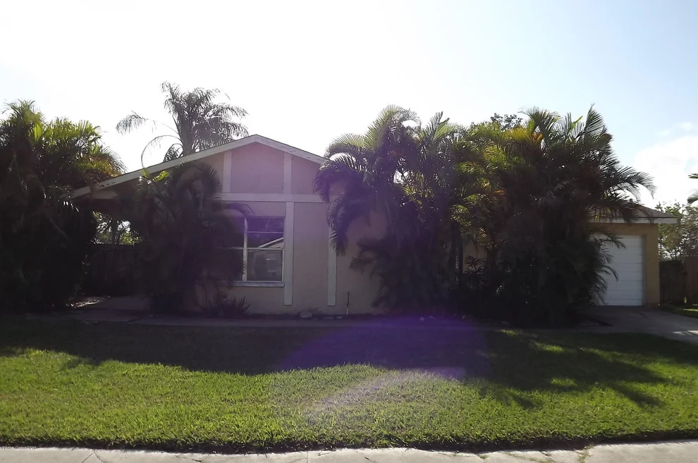 Unit for sale at 2921 Pembroke Road, Melbourne, FL 32935