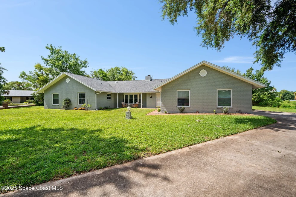 Unit for sale at 1980 London Town Lane, Titusville, FL 32796