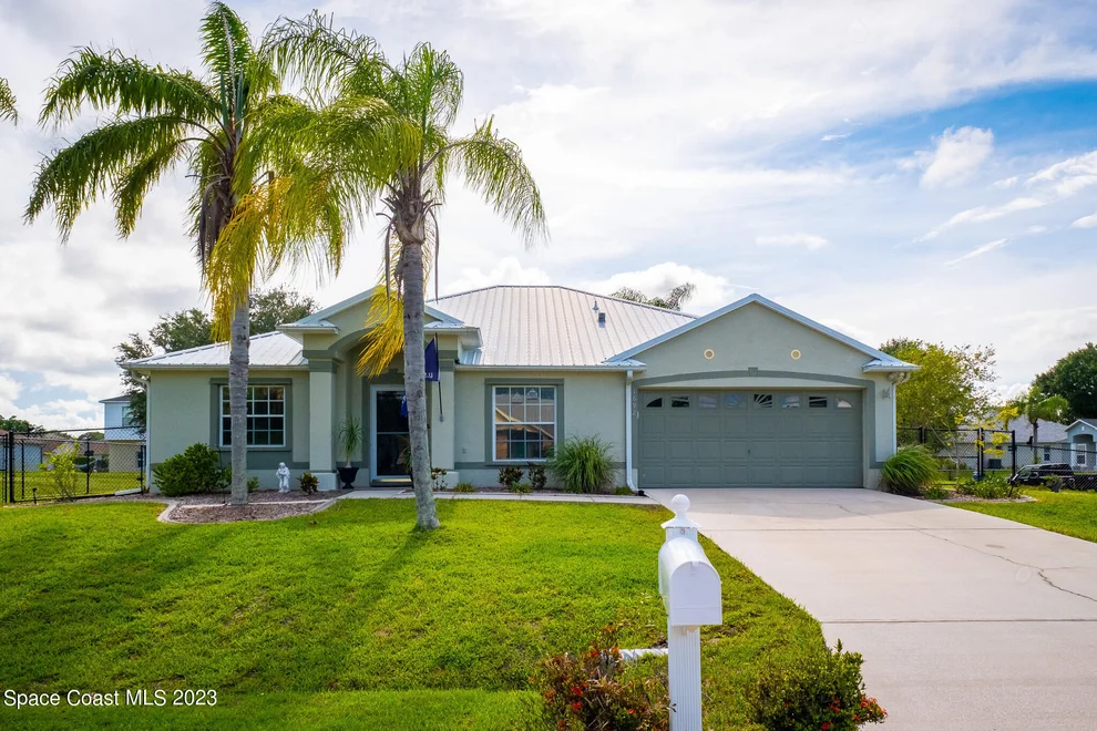 Unit for sale at 1692 Carbondale Avenue NW, Palm Bay, FL 32907