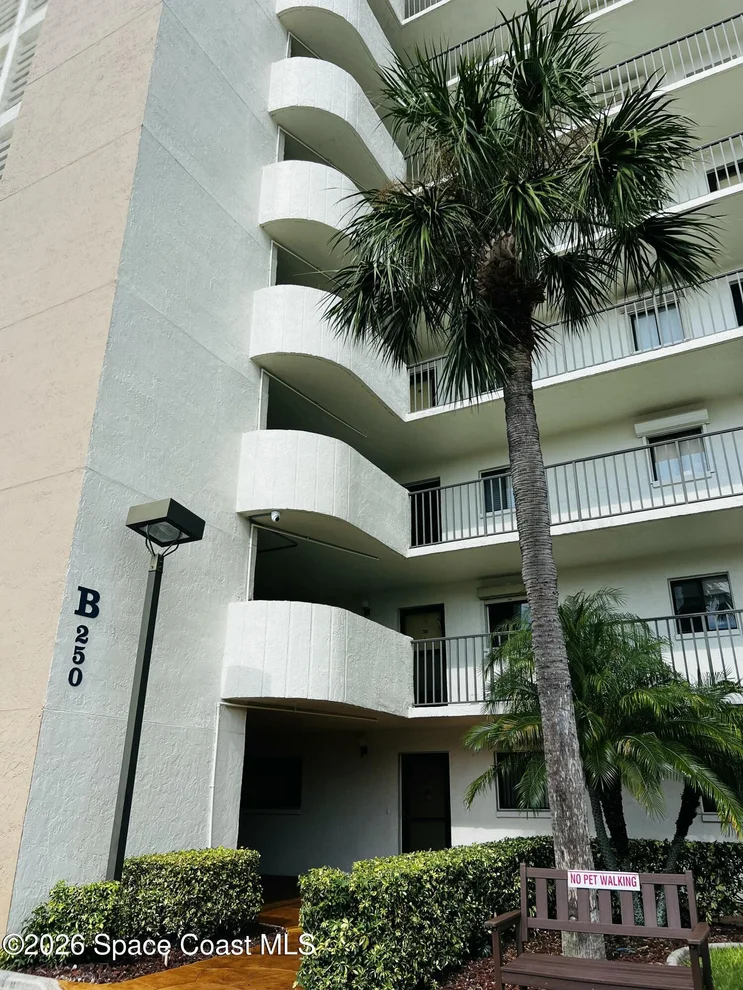 Unit for sale at 250 S Sykes Creek Parkway, Merritt Island, FL 32952
