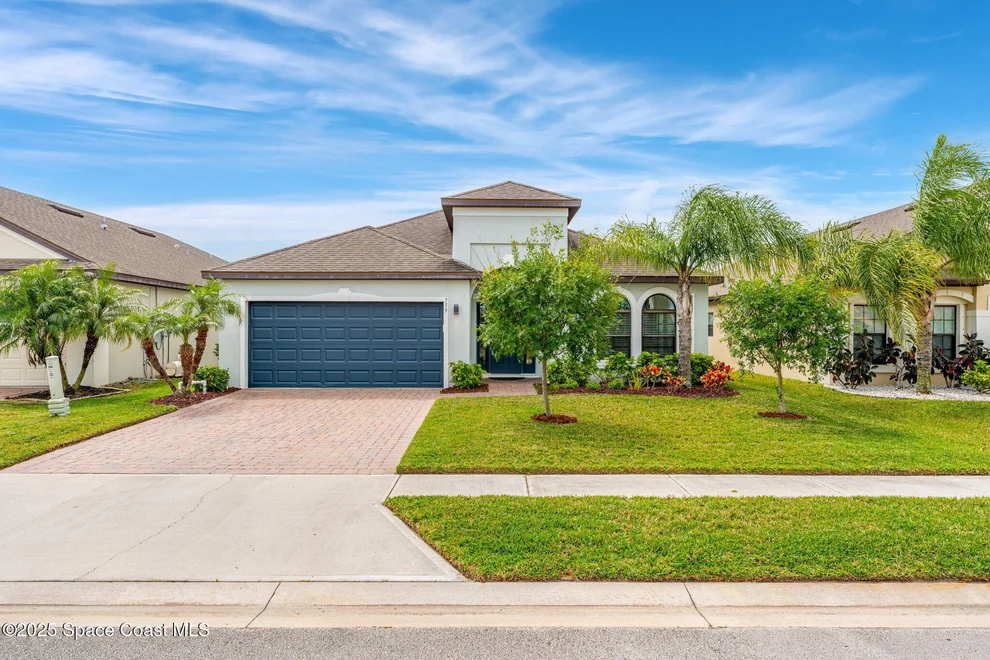 Unit for sale at 759 Fiddleleaf Circle, Melbourne, FL 32904