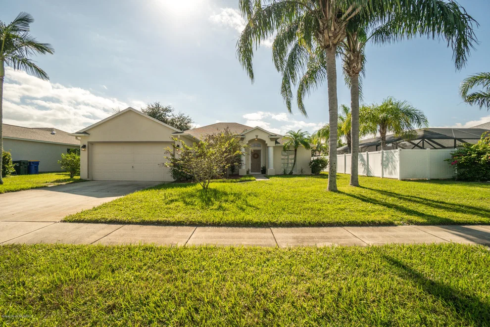 Unit for sale at 1000 Sabal Grove Drive, Rockledge, FL 32955
